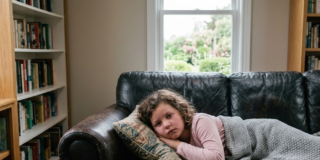 Lupus nei bambini: sintomi e come si cura