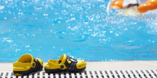 Incidenti in piscina e bambini: le cause principali e come proteggerli davvero Incidenti in piscina e bambini: le cause principali e come proteggerli davvero