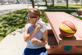 Sudorazione eccessiva nei bambini e adolescenti