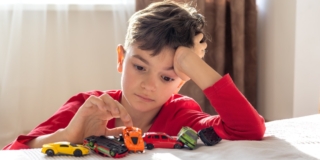 Noia nei bambini: perché fa bene e come gestirla Noia nei bambini: perché fa bene e come gestirla