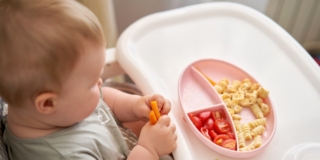 Guida alla pastina: come introdurla nello svezzamento e quali formati scegliere Guida alla pastina: come introdurla nello svezzamento e quali formati scegliere