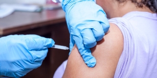 Copertura vaccini obbligatori in Italia: i dati aggiornati e i rischi attuali Copertura vaccini obbligatori in Italia: i dati aggiornati e i rischi attuali
