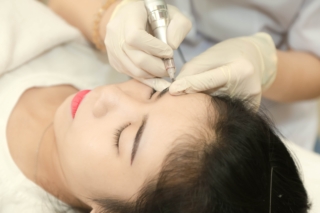 Microblading e dermopigmentazione: cosa si può fare in gravidanza